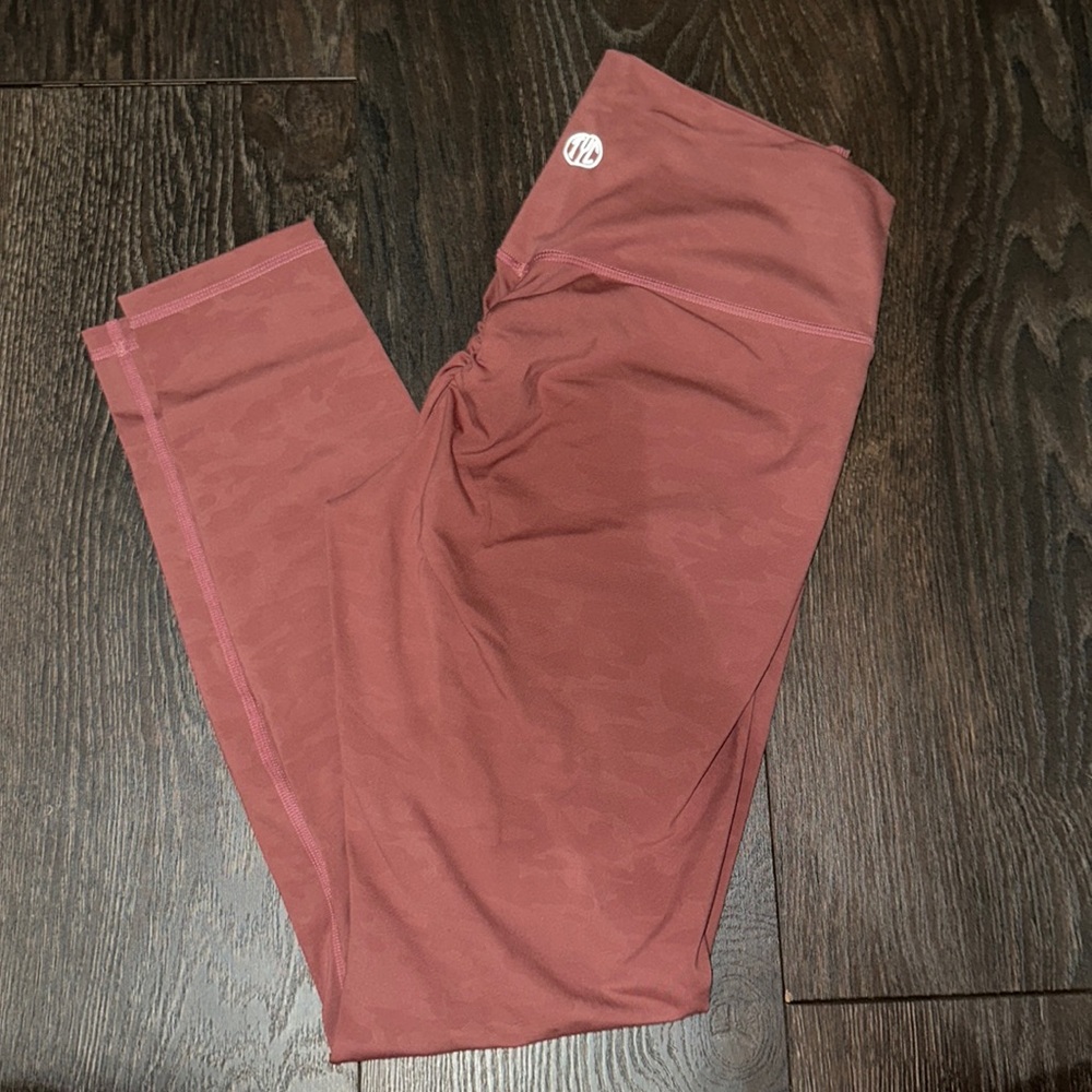 Scrunch booty til you collapse M dark rose camo